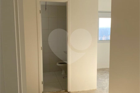 Apartamento à venda com 3 suítes em Jardim Caboré, São Paulo, SP