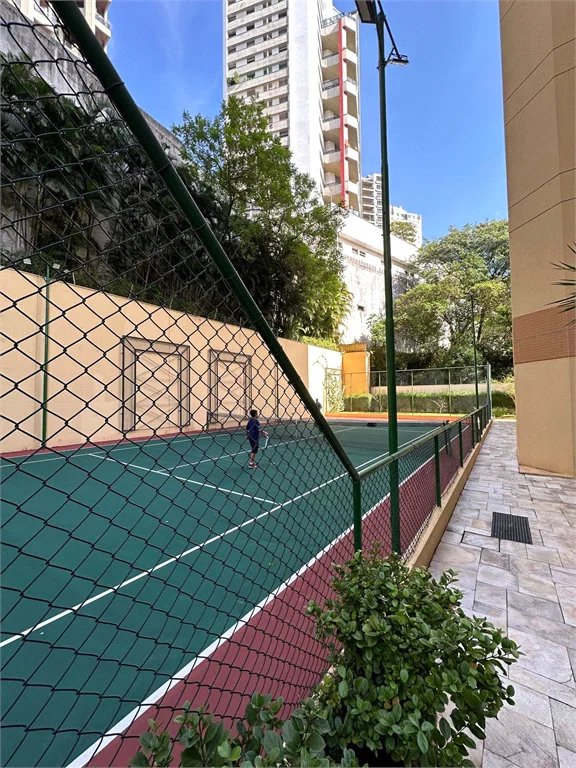 Apartamento à venda com 3 suítes em Vila Suzana, São Paulo, SP