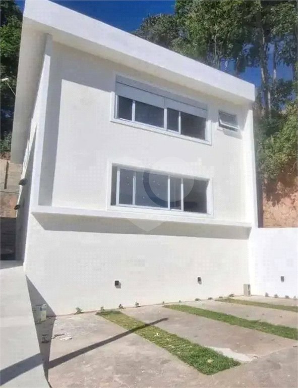 Casa à venda com 3 quartos, sendo 1 suíte, no condomínio Estancia da Serra / Residencial Nova Mairipora, Mairiporã - SP