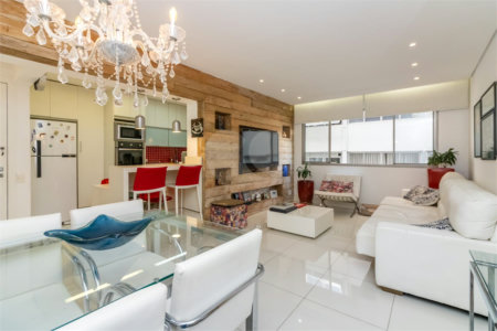 Apartamento à venda com 3 quartos, sendo 1 suíte, em Itaim Bibi, São Paulo, SP