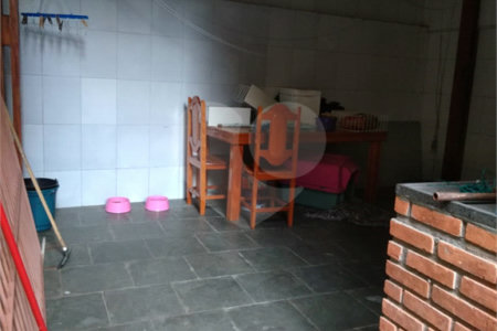 Sobrado à venda com 3 quartos, sendo 1 suíte, em Chora Menino, São Paulo, SP