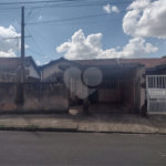 Vende-se terreno com 2 casas no Vila Boa Vista I