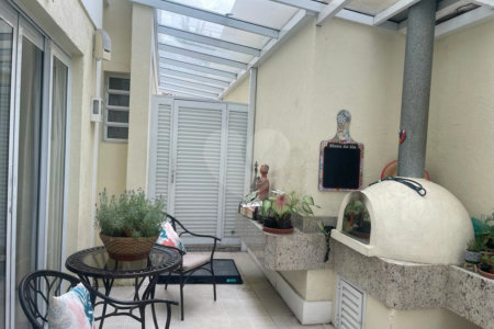 Casa à venda com 4 suítes no condomínio Conjunto Residencial São Benedito, São Paulo - SP