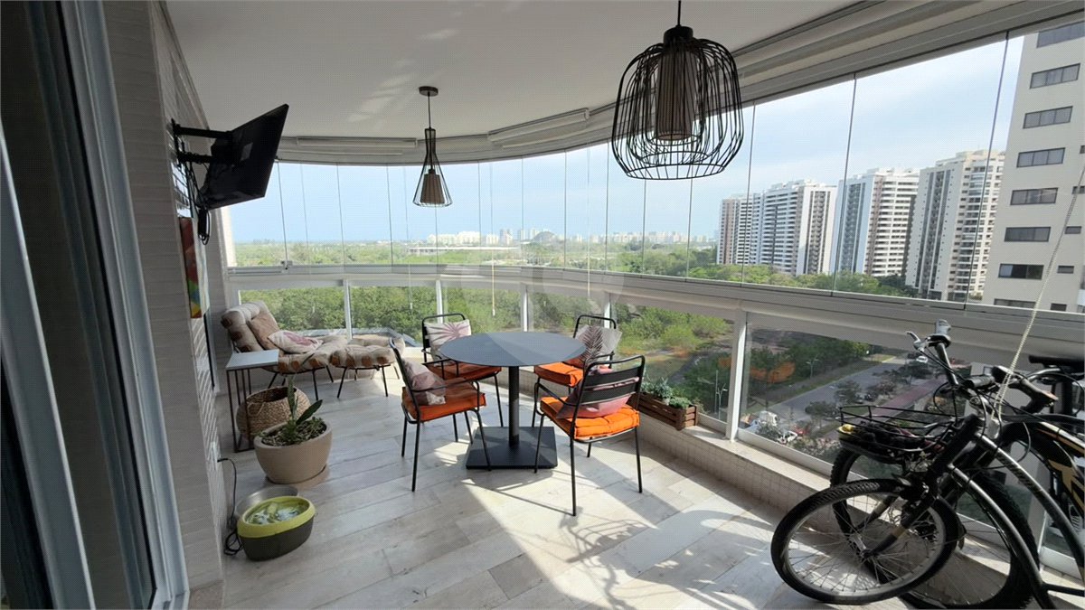 Apartamento à venda com 3 quartos, sendo 1 suíte,  em Camorim, Rio de Janeiro, RJ