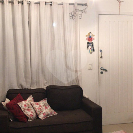 Casa à venda com 3 quartos, sendo 1 suíte, no condomínio Villaggio Portobello, São Paulo - SP