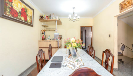Sobrado à venda com 3 quartos, sendo 1 suíte,  em Itaquera, São Paulo, SP