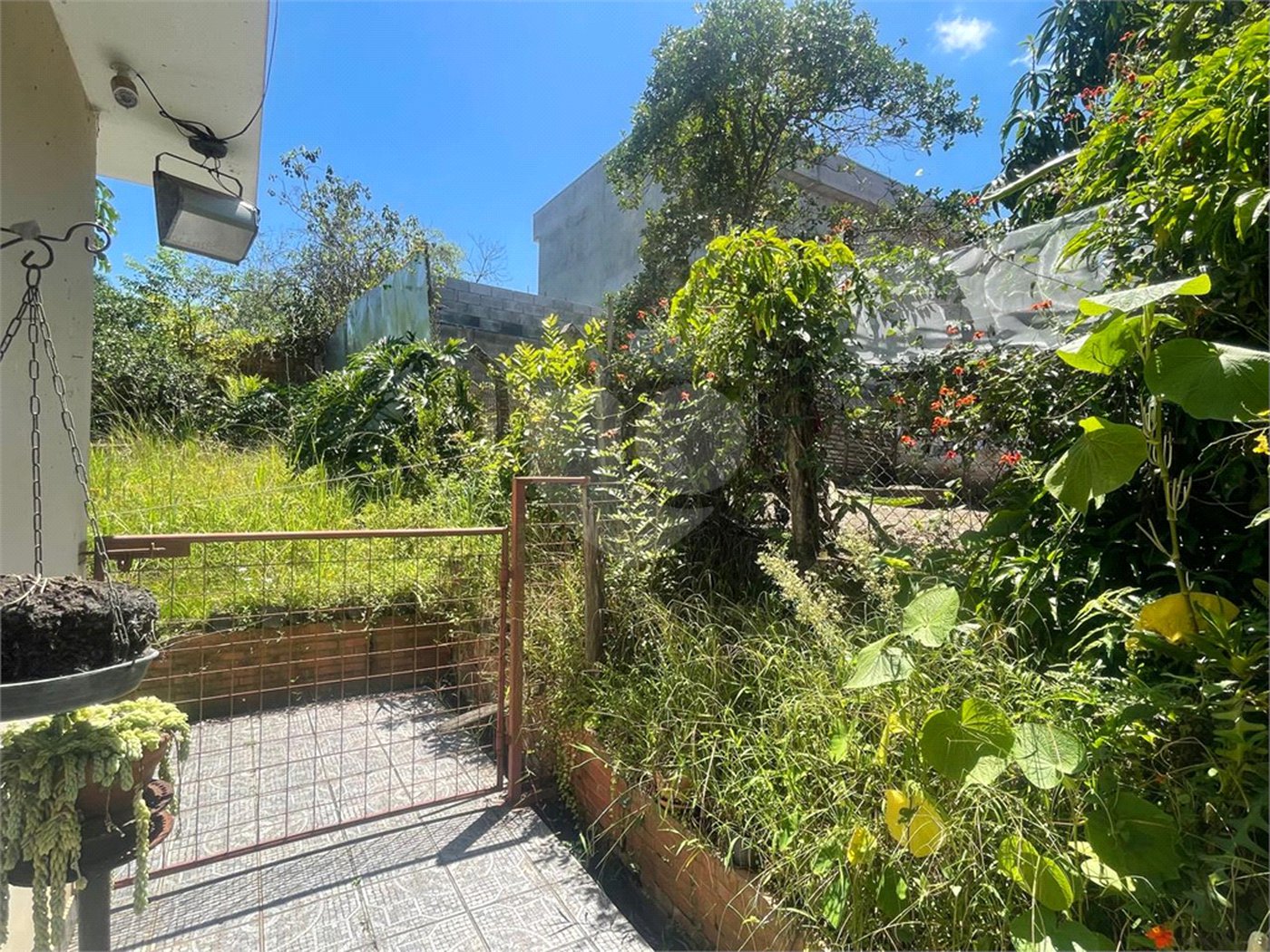 Chácara à venda com 5 quartos, sendo 2 suítes,  em Vila São Paulo, Mogi das Cruzes, SP