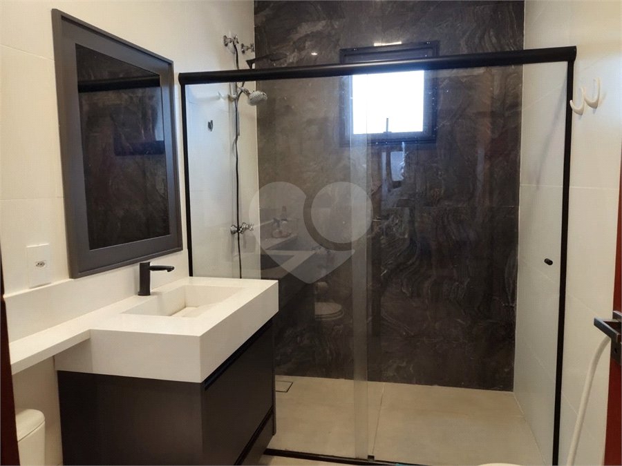 Casa à venda com 4 suítes no condomínio Residencial Villa do Sol, Valinhos - SP