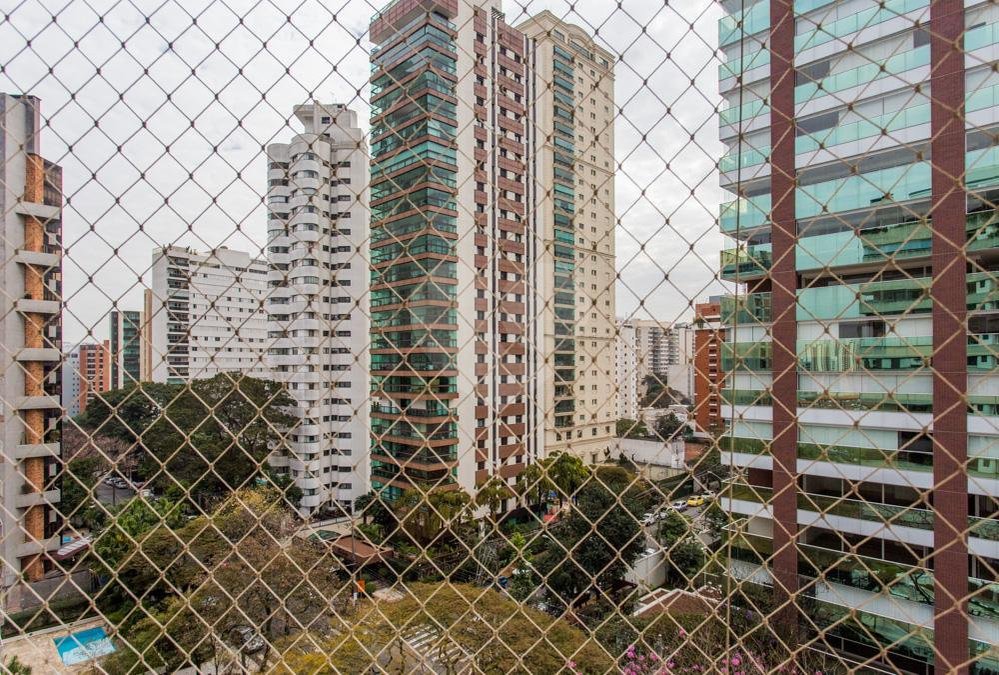 Apartamento à venda com 3 suítes em Campo Belo, São Paulo, SP