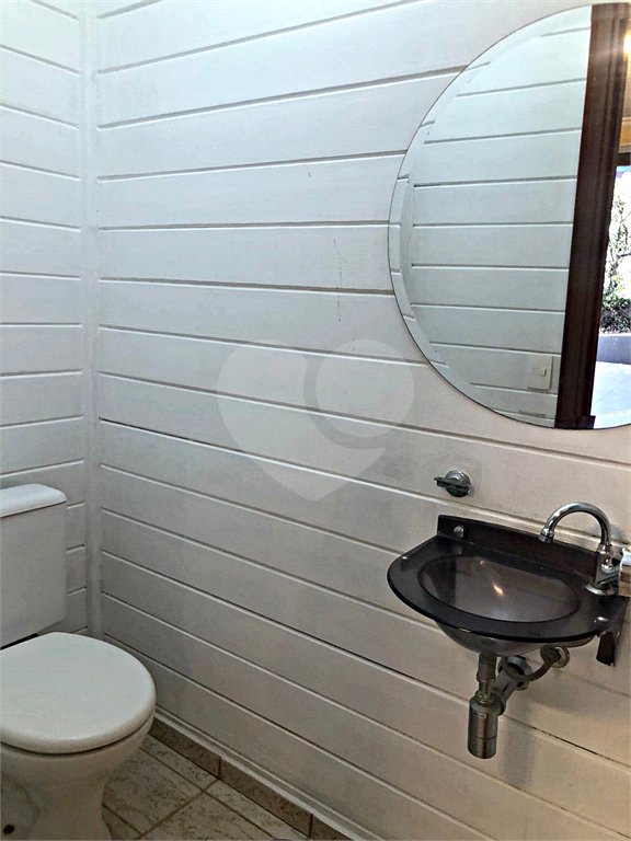 Casa à venda com 4 quartos, sendo 2 suítes, no condomínio Estância Marambaia, Vinhedo - SP
