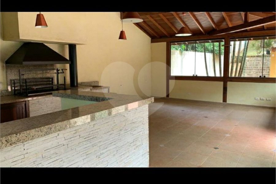 Casa à venda ou para alugar com 4 quartos, sendo 2 suítes, em Serra da Cantareira, Mairiporã, SP