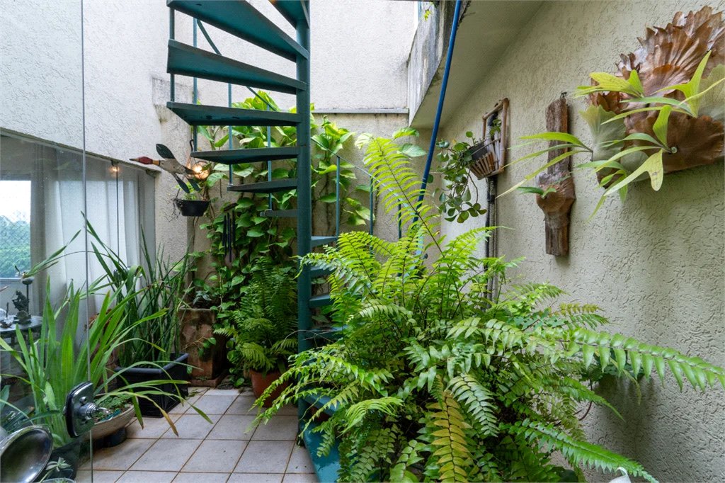 Cobertura à venda com 3 quartos, sendo 1 suíte,  em Vila Pirajussara, São Paulo, SP