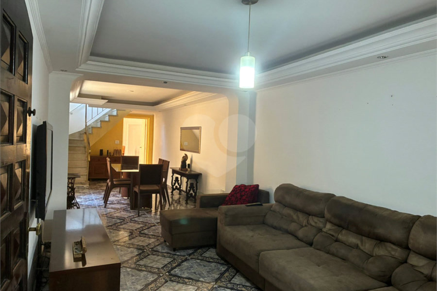Sobrado à venda com 4 quartos, sendo 1 suíte, em Vila Guilherme, São Paulo, SP