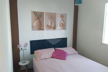 Apartamento à venda com 2 quartos em Jardim Ísis, Cotia, SP