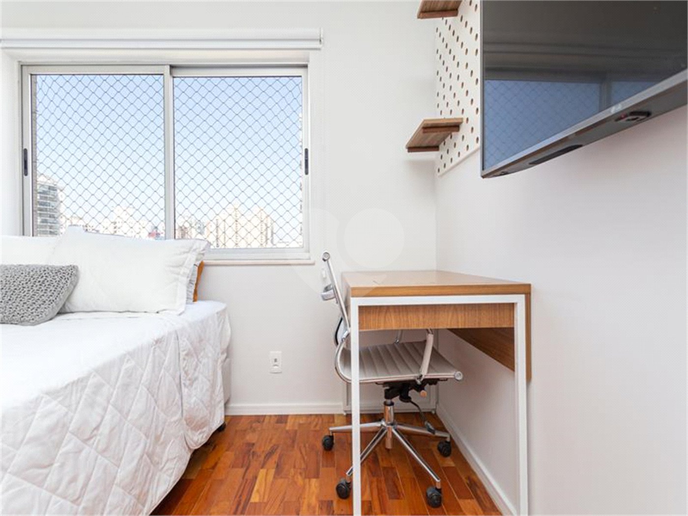 Apartamento à venda com 4 quartos, sendo 1 suíte, em Vila Cordeiro, São Paulo, SP