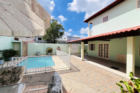 Casa à venda com 3 quartos, sendo 1 suíte, em Campo Grande, Rio de Janeiro, RJ