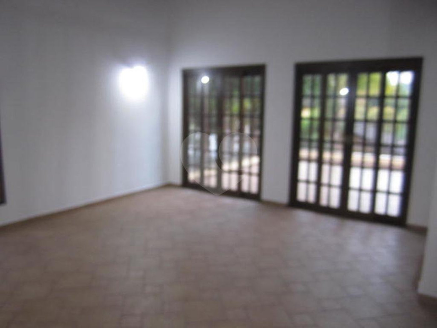 Casa para alugar com 4 quartos, sendo 2 suítes, no condomínio Palm Garden, São Paulo - SP