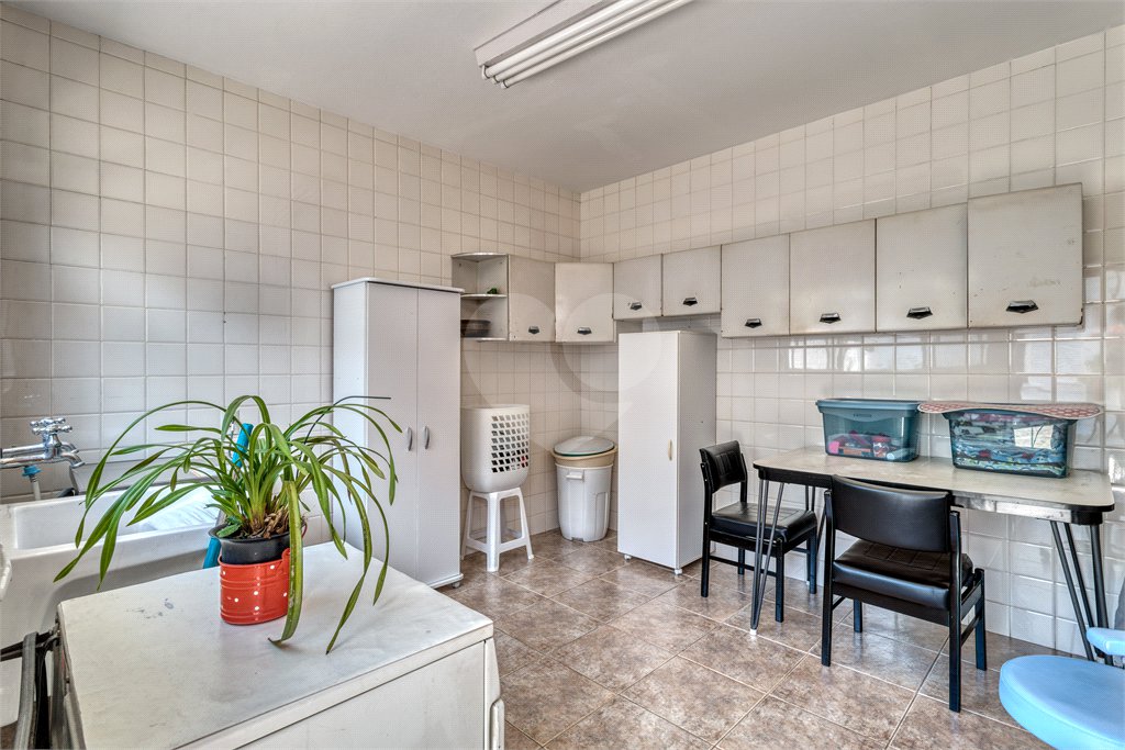 Casa Térrea à venda com 3 quartos, sendo 1 suíte,  em Alto da Boa Vista, São Paulo, SP