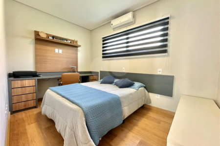 Condomínio à venda com 4 quartos, sendo 3 suítes,  em Bairro da Vossoroca, Sorocaba, SP