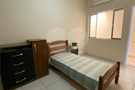 Sobrado à venda com 3 quartos em Jundiapeba, Mogi das Cruzes, SP