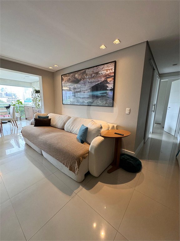 Apartamento à venda com 2 quartos, sendo 1 suíte, em Água Branca, São Paulo, SP