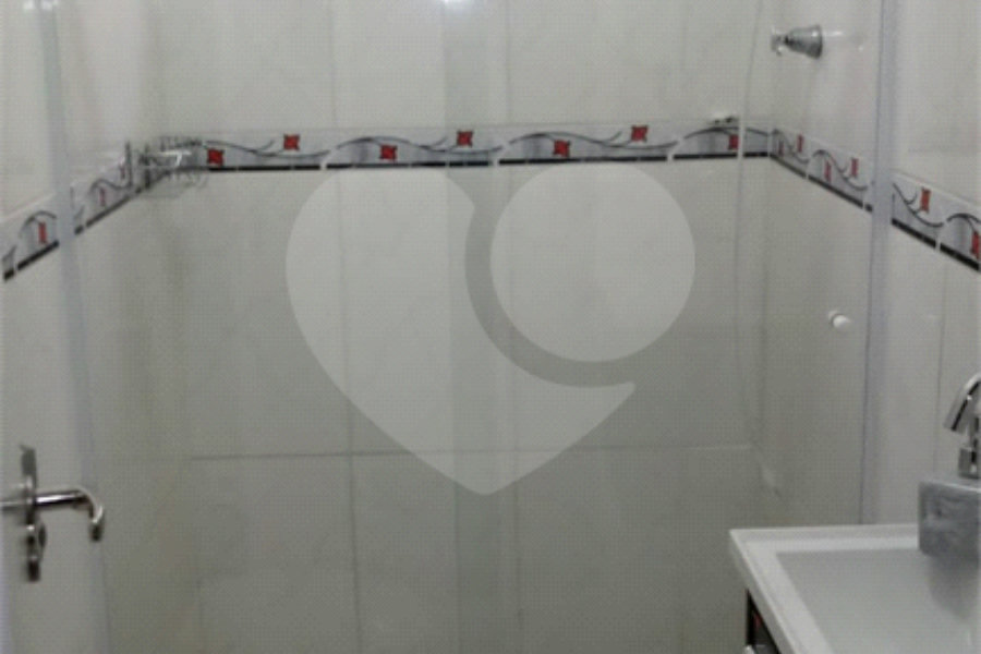 Sobrado à venda com 3 quartos, sendo 1 suíte, em Vila Nova Cachoeirinha, São Paulo, SP