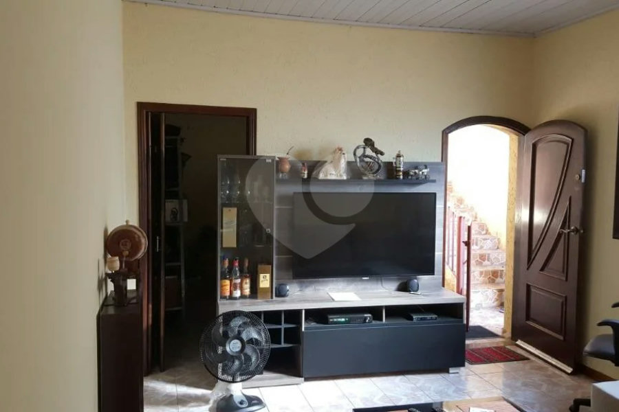 Casa à venda com 5 quartos, sendo 1 suíte, em Santana, São Paulo, SP