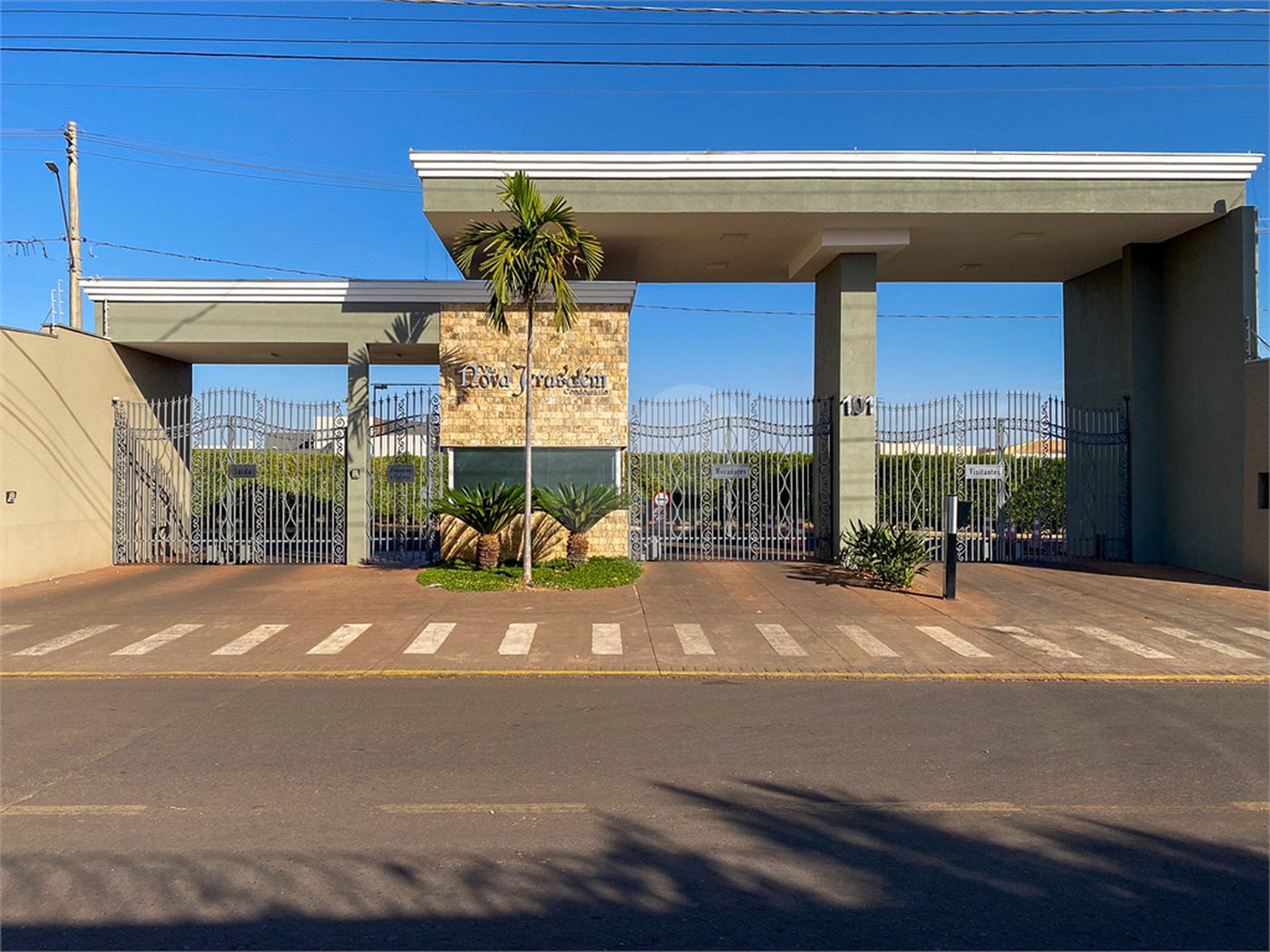 Casa à venda com 5 suítes no condomínio Nova Jerusalém - Jardinópolis, Jardinópolis - SP