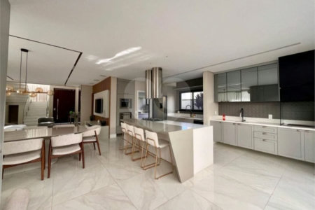Casa à venda com 3 suítes no condomínio Bella Città - Fazenda Rodeio, Mogi das Cruzes - SP