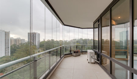 Apartamento à venda ou para alugar com 4 suítes em Alto da Boa Vista, São Paulo, SP