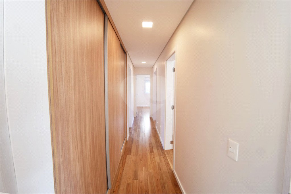 Apartamento à venda com 3 suítes em Vila Romana, São Paulo, SP