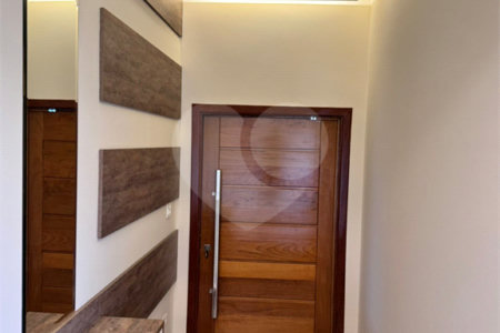 Casa à venda com 4 quartos, sendo 3 suítes, no condomínio Terras de Mont Serrat, Salto - SP