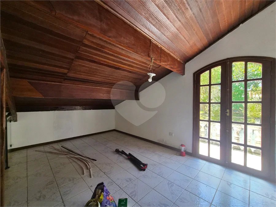 Casa à venda ou para alugar com 4 suítes no condomínio Parque Imperial da Cantareira, Mairiporã - SP