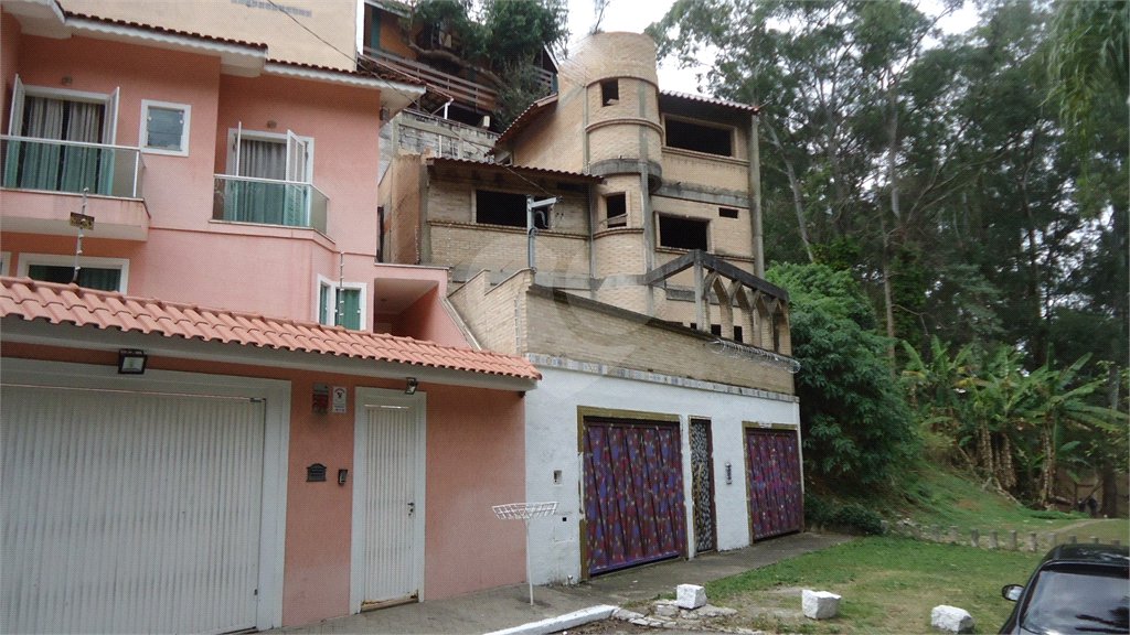 Sobrado à venda com 3 suítes em Parque Mandaqui, São Paulo, SP