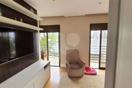 Casa à venda com 3 suítes no condomínio Metropolitan, São Paulo - SP