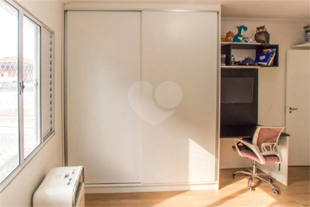 Sobrado à venda com 3 quartos, sendo 1 suíte, em Vila Nivi, São Paulo, SP