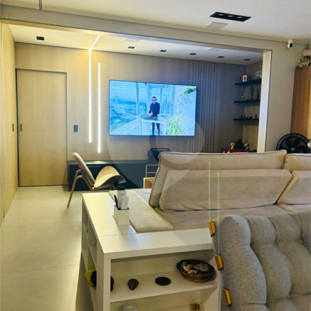 Apartamento à venda com 3 quartos, sendo 1 suíte, em Vila Paulicéia, São Paulo, SP