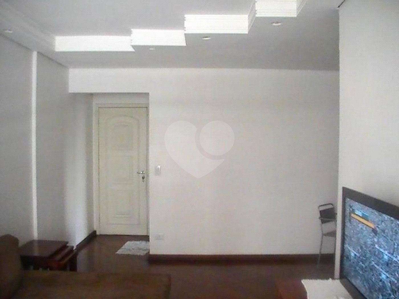 Apartamento à venda com 3 quartos, sendo 1 suíte,  em Jardim das Vertentes, São Paulo, SP