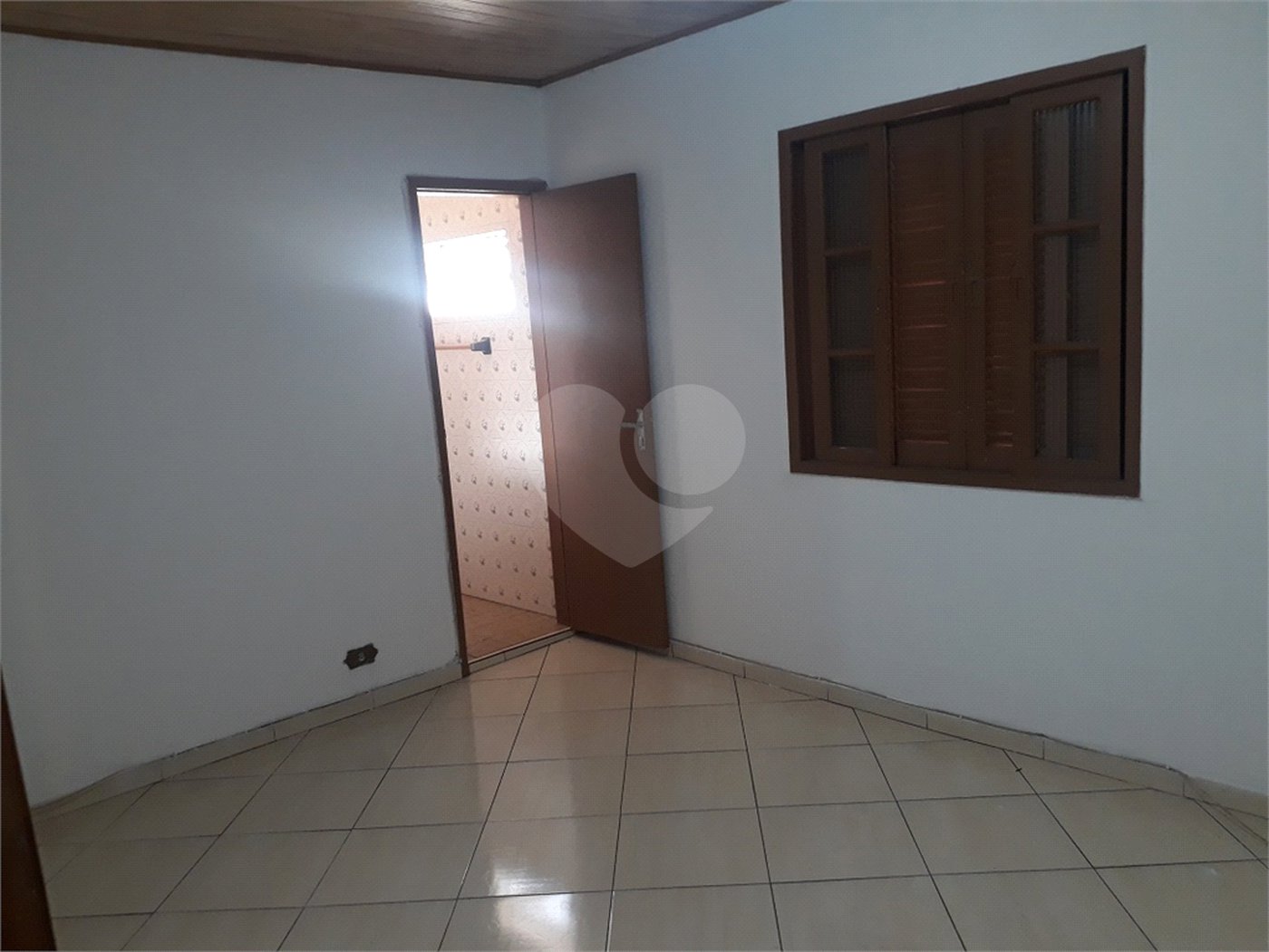 Casa à venda com 4 quartos, sendo 1 suíte, em Jaçanã, São Paulo, SP