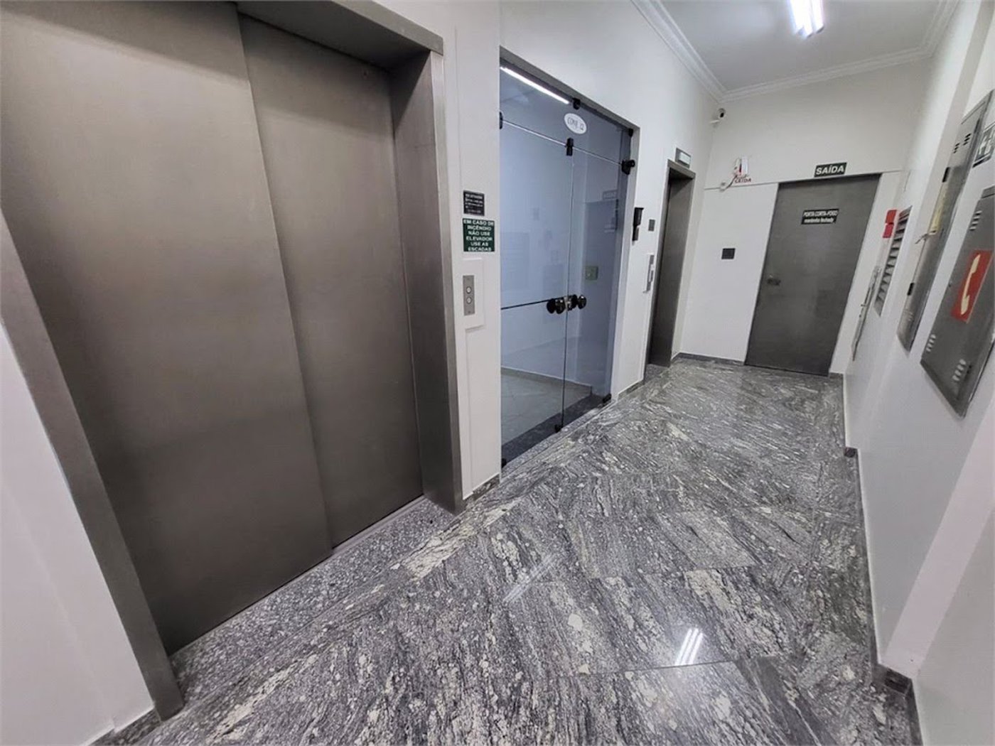 Sala para alugar, 240 m² por R$ 7.000,00 - Vila Belmiro - Santos/SP