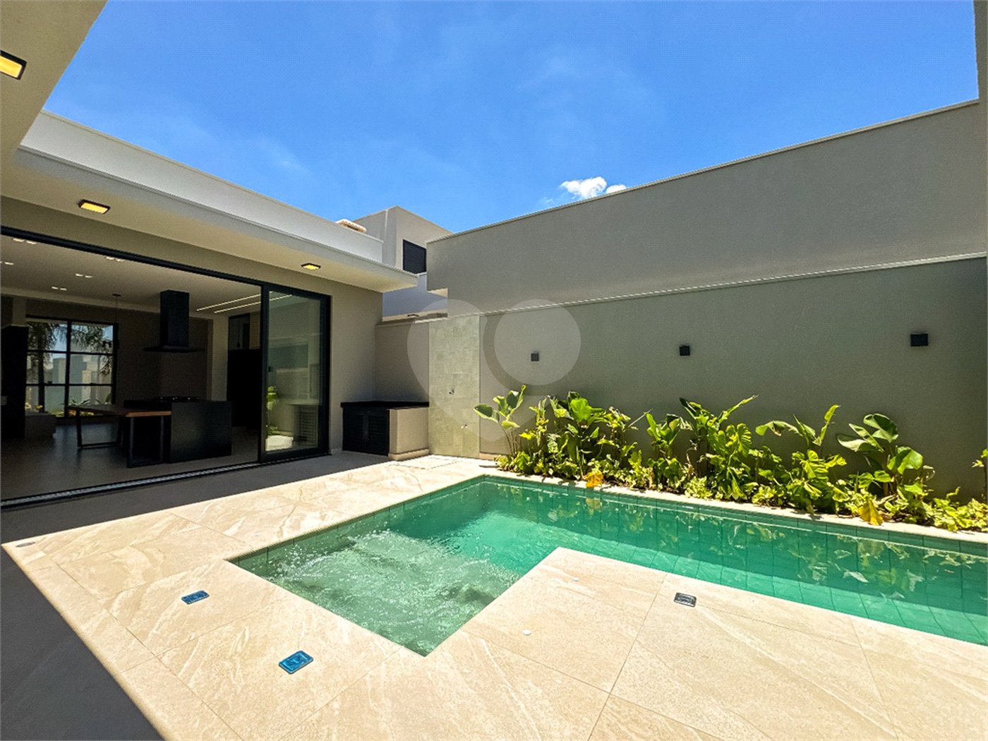 Casa à venda com 3 suítes no condomínio Jardim Residencial Dona Maria Candida, Indaiatuba - SP