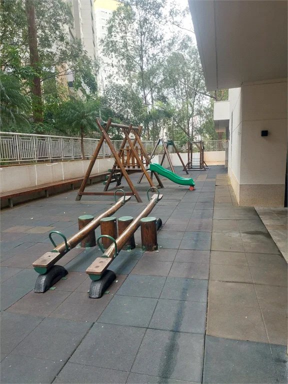 Apartamento à venda com 3 quartos, sendo 2 suítes, em Vila Andrade, São Paulo, SP