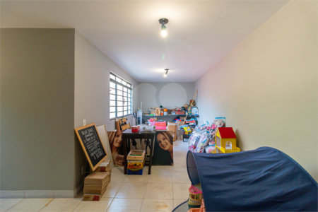 Casa Térrea à venda com 3 quartos, sendo 1 suíte, em Chácara Santo Antônio, São Paulo, SP
