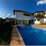 Casa à venda com 4 quartos, sendo 1 suíte, no condomínio Vale do Itamaracá, Valinhos - SP