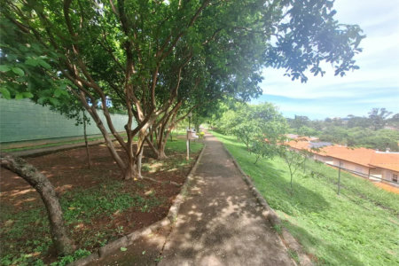 Casa à venda com 5 quartos, sendo 3 suítes, no condomínio Vila Panamericana, São Paulo - SP
