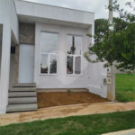 Casa em condominio em reta final de obras