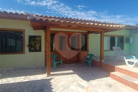 Casa à venda com 3 suítes em São José, Armação dos Búzios, RJ