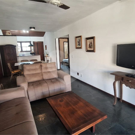 Casa para alugar com 3 quartos, sendo 2 suítes, em Praia Rasa, Armação dos Búzios, RJ