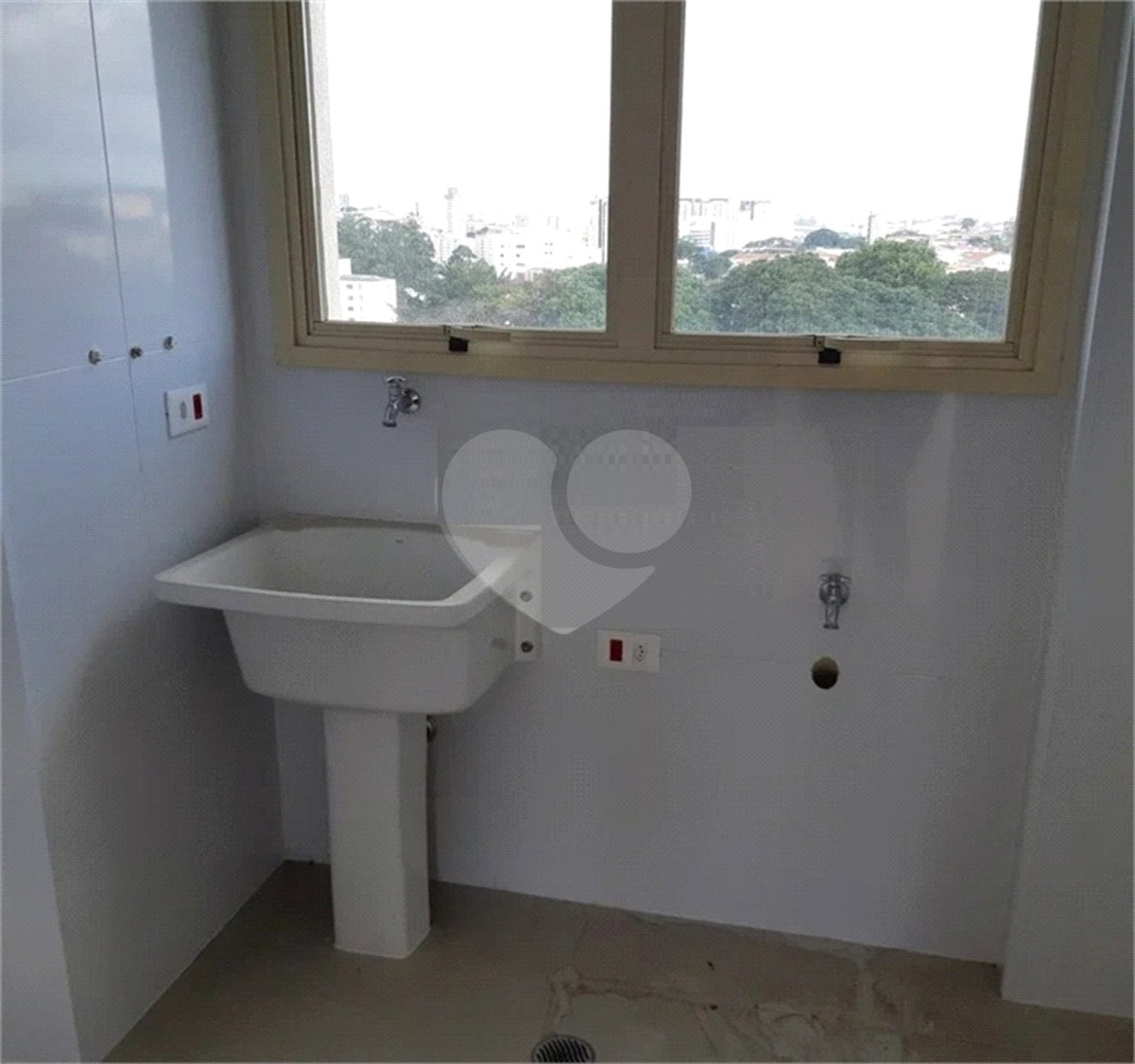 Apartamento à venda com 3 quartos, sendo 1 suíte, em Vila Paulicéia, São Paulo, SP