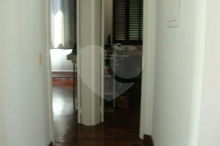 Apartamento à venda com 3 quartos, sendo 1 suíte,  em Pinheiros, São Paulo, SP